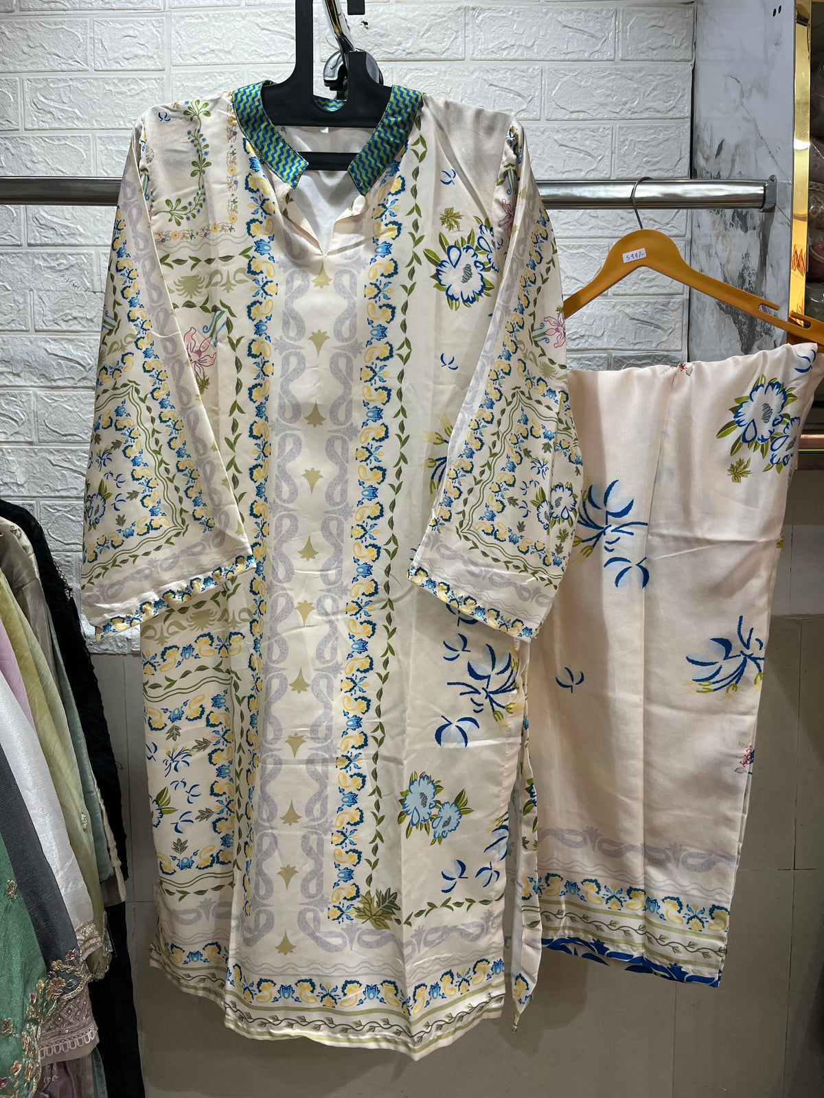 Code 1128 Printed silk Cordsets