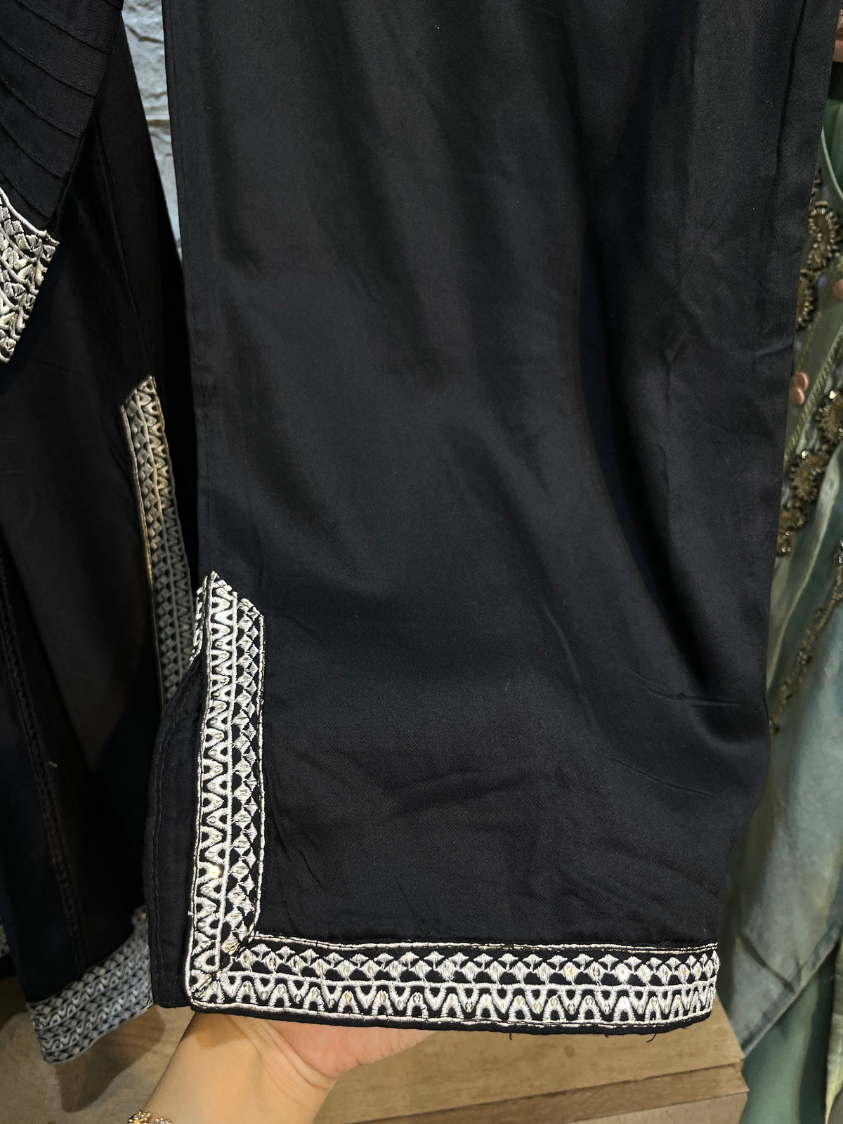 Code - 1197 Karachi suits in plus sizes