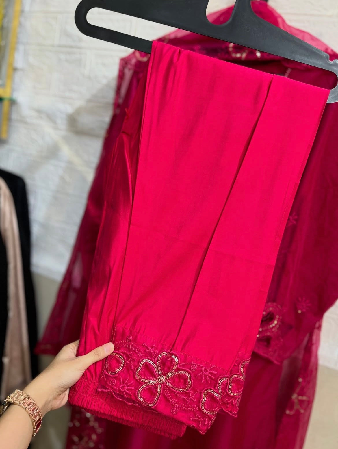 Code - 1106 Pakistani cutwork