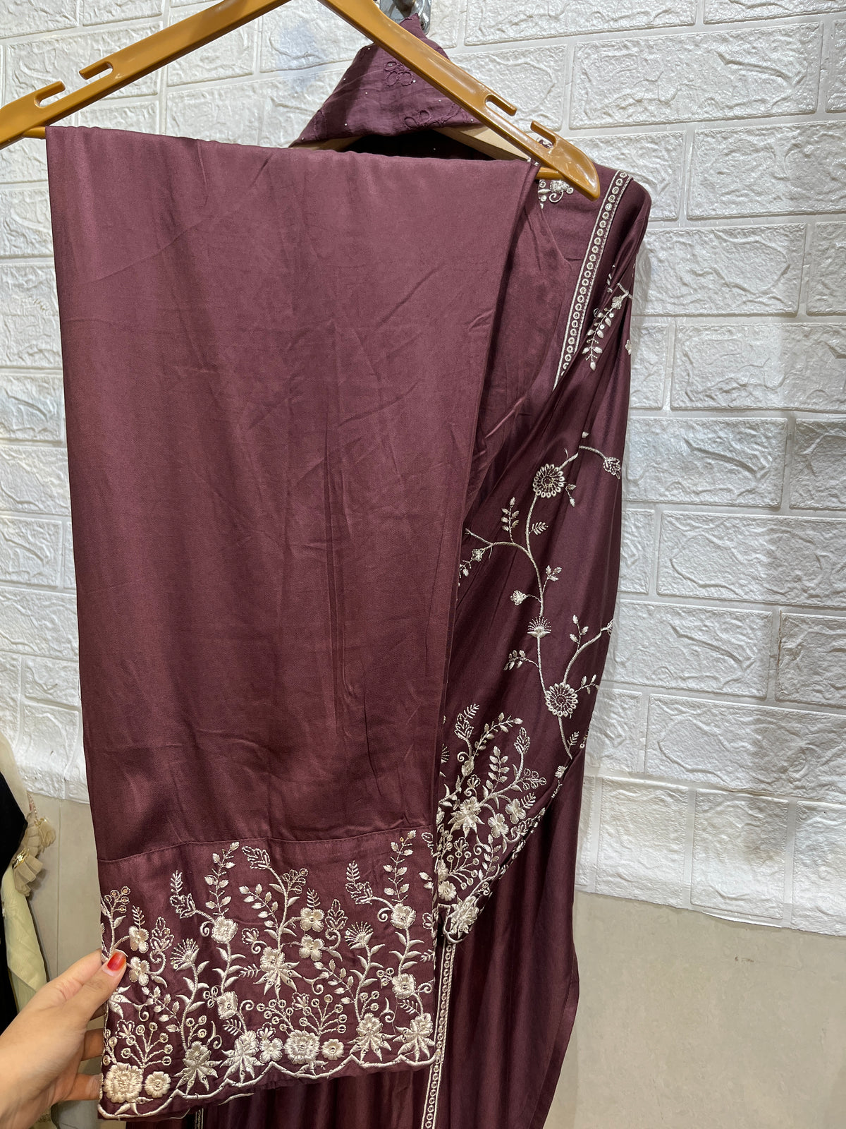 Code - 1202 karachi suit