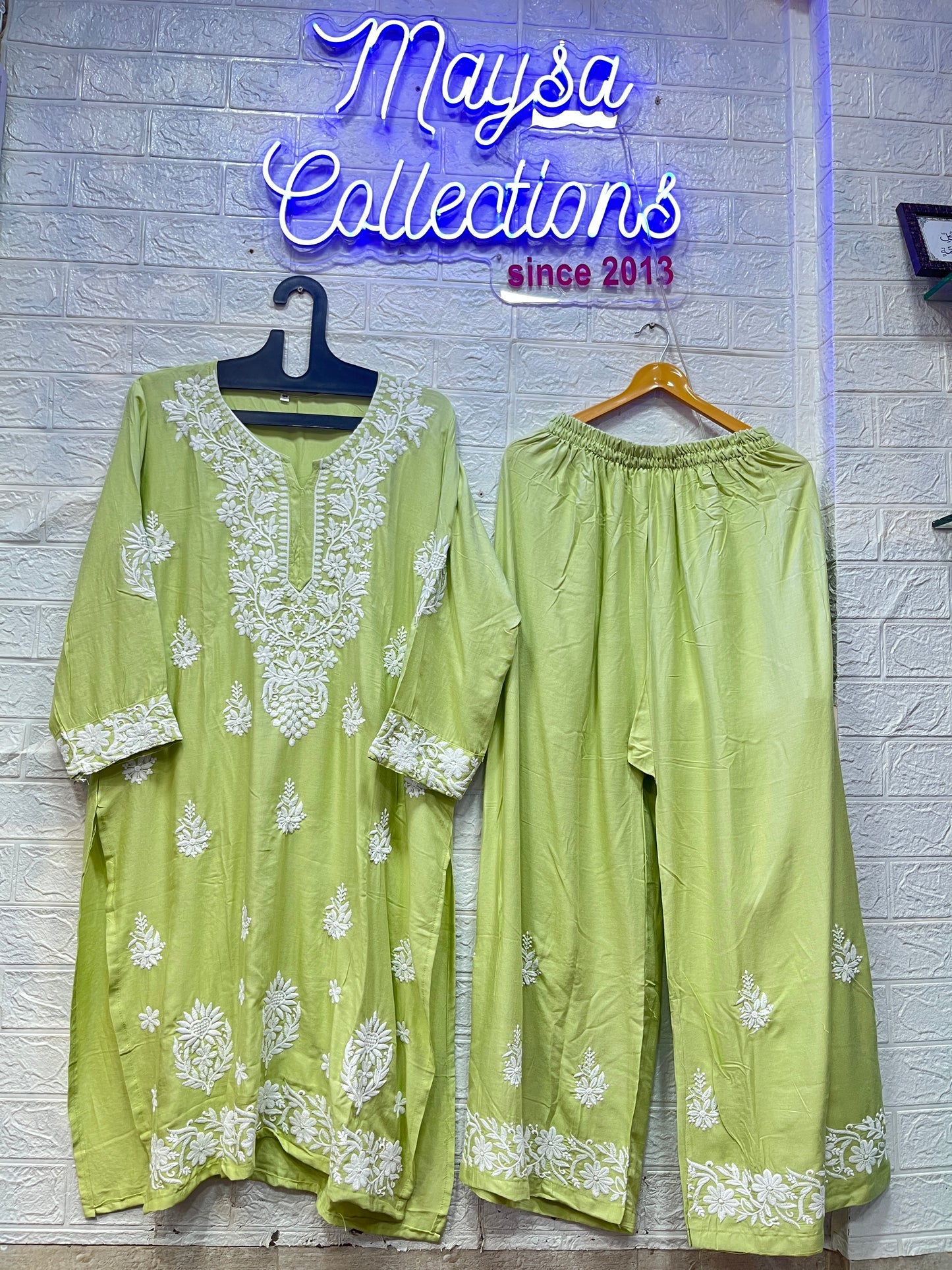 Code - 1140 Lucknowi sets