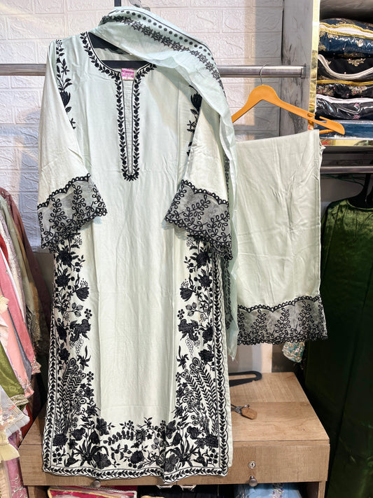 Code - 1194 Long pakistani kaftans karachi suits