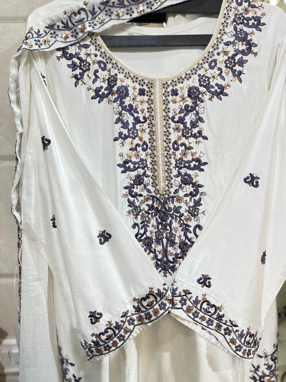 Code - 1127-A karachi suit