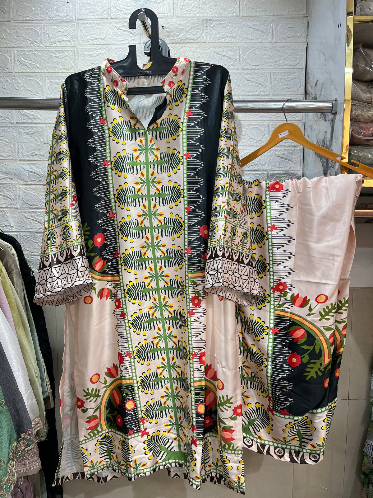 Code 1128 Printed silk Cordsets