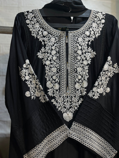 Code - 1197 Karachi suits in plus sizes