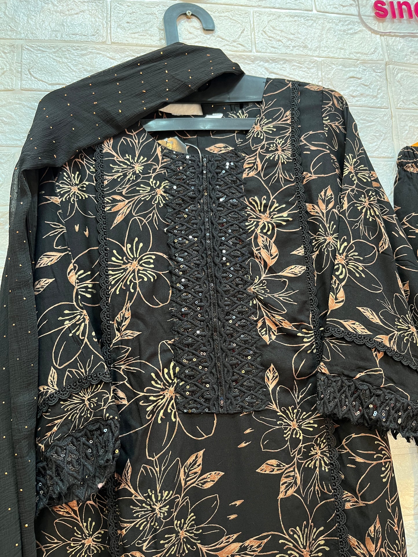 Code - 1103 Pakistani patchwork