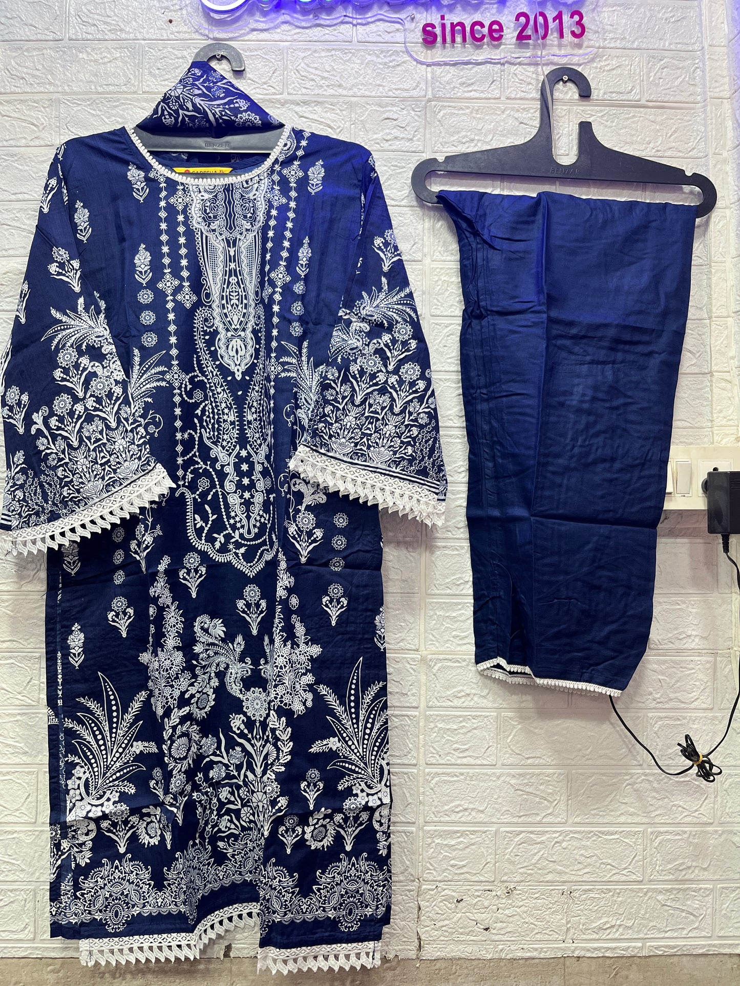 Code - 1147 karachi casual wear cotton printed suits