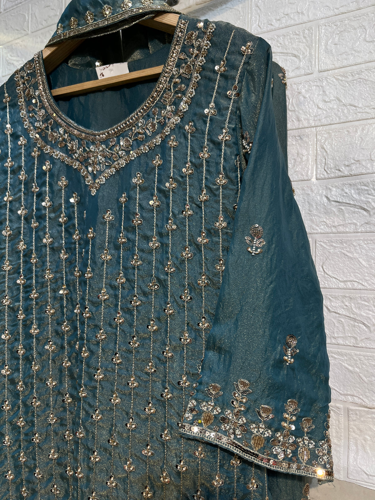 Code - 1126 WEDDING/ FESTIVE WEAR PAKISTANI HANDWORK COLLECTION