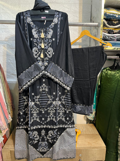 Code -1186 long Pakistani kaftan karachi suits