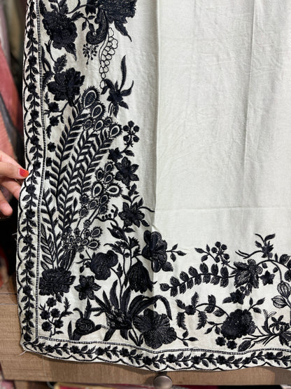 Code - 1194 Long pakistani kaftans karachi suits