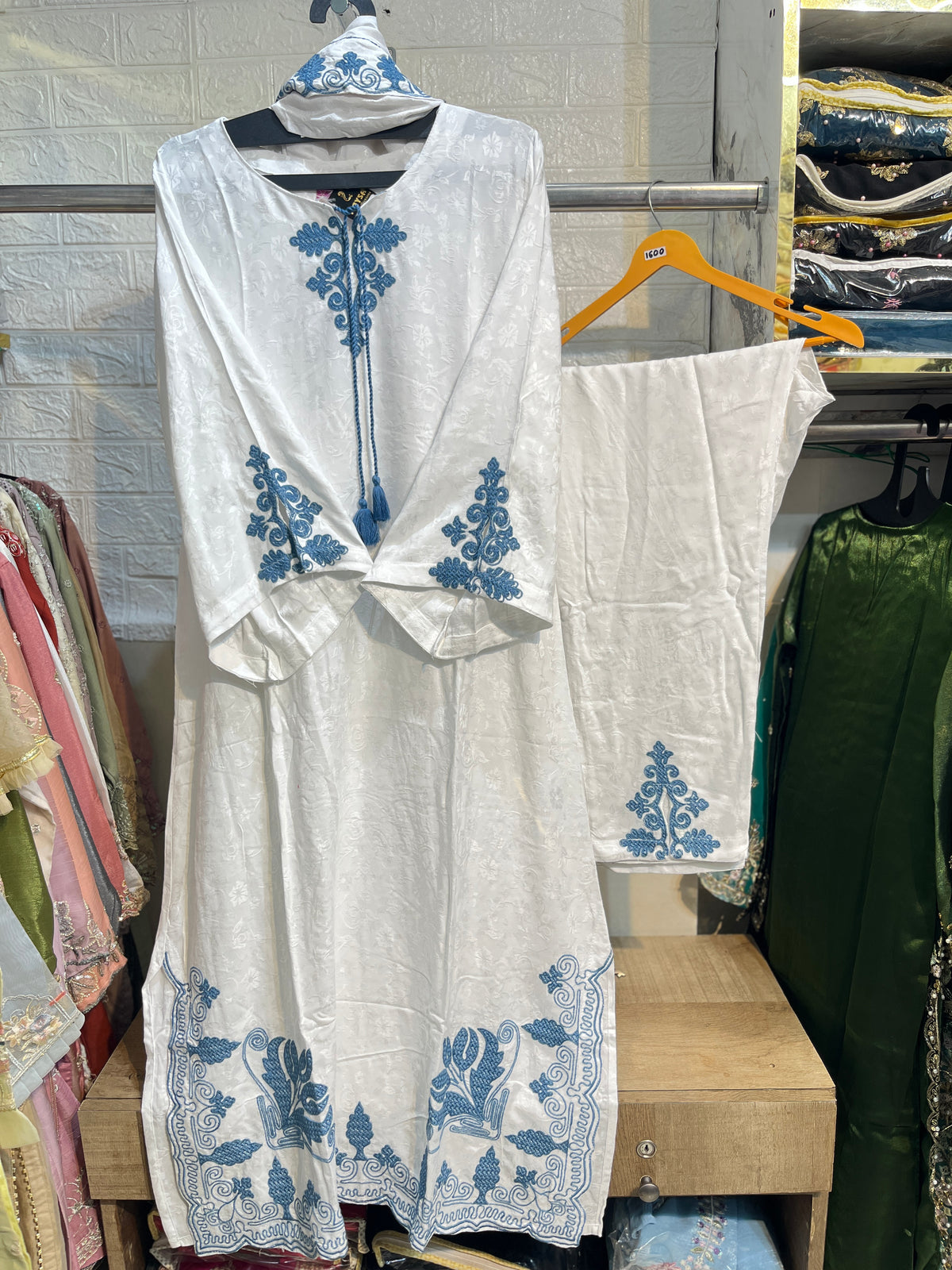 Code - 1194 Long pakistani kaftans karachi suits