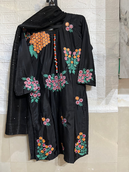 Code - 1165 Farshi Shalwar floral embroidered
