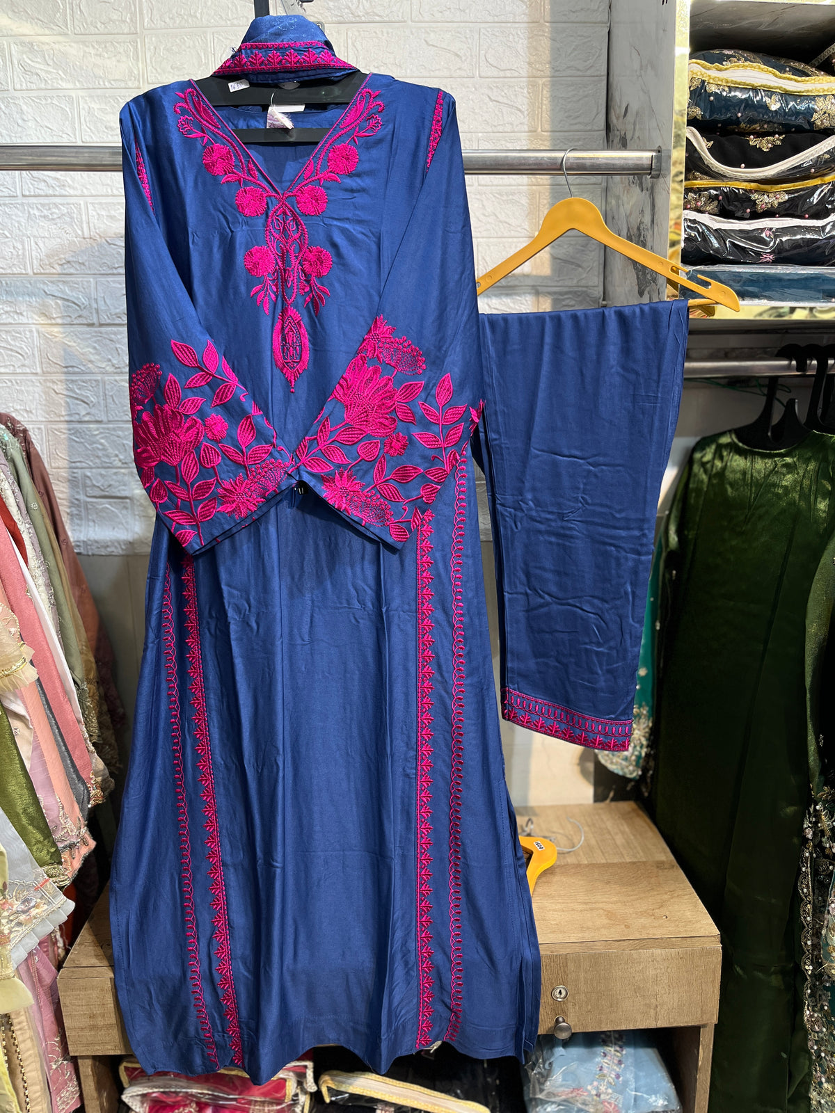 Code - 1194 Long pakistani kaftans karachi suits