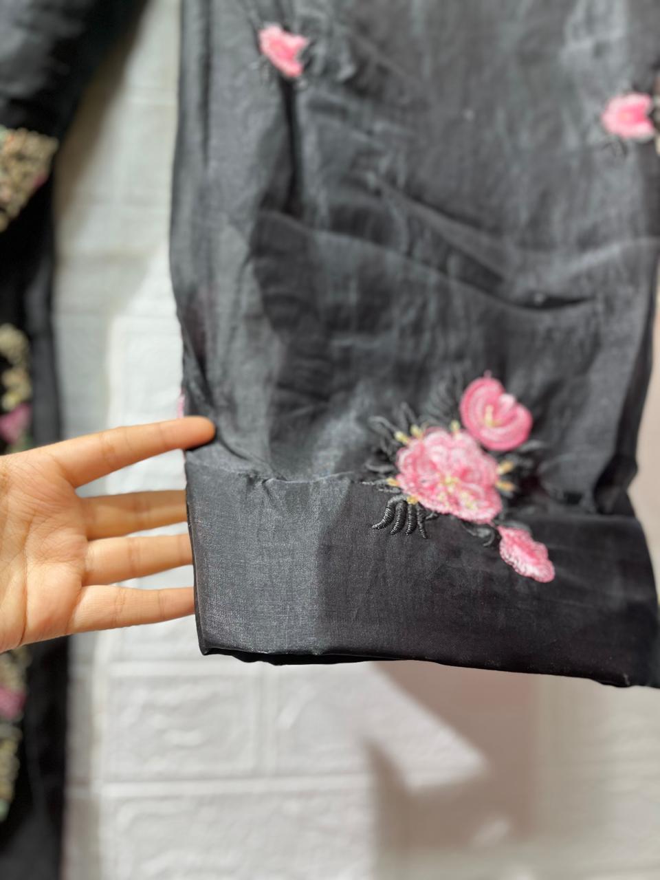 Code- 1145 Pakistani Hania Amir pattern trending farshi shalwar suit