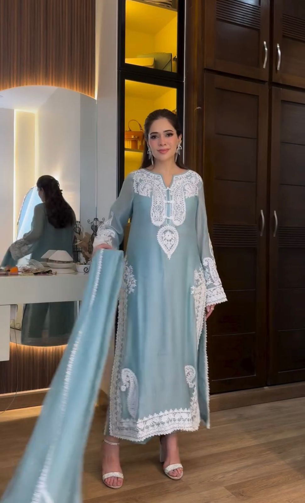 Code - 1101 Pakistani suit