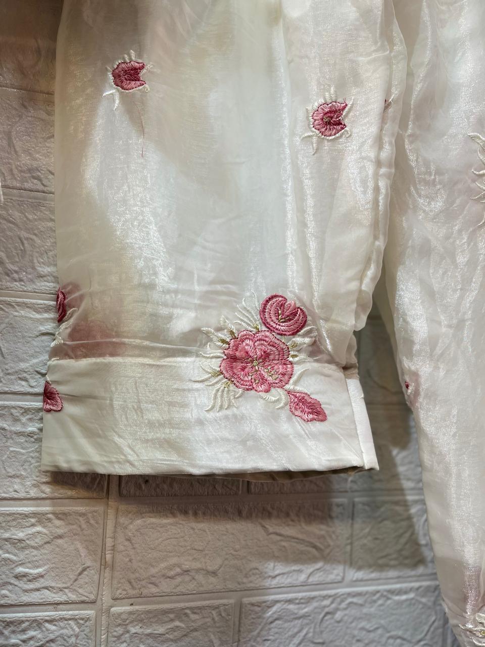 Code- 1145 Pakistani Hania Amir pattern trending farshi shalwar suit