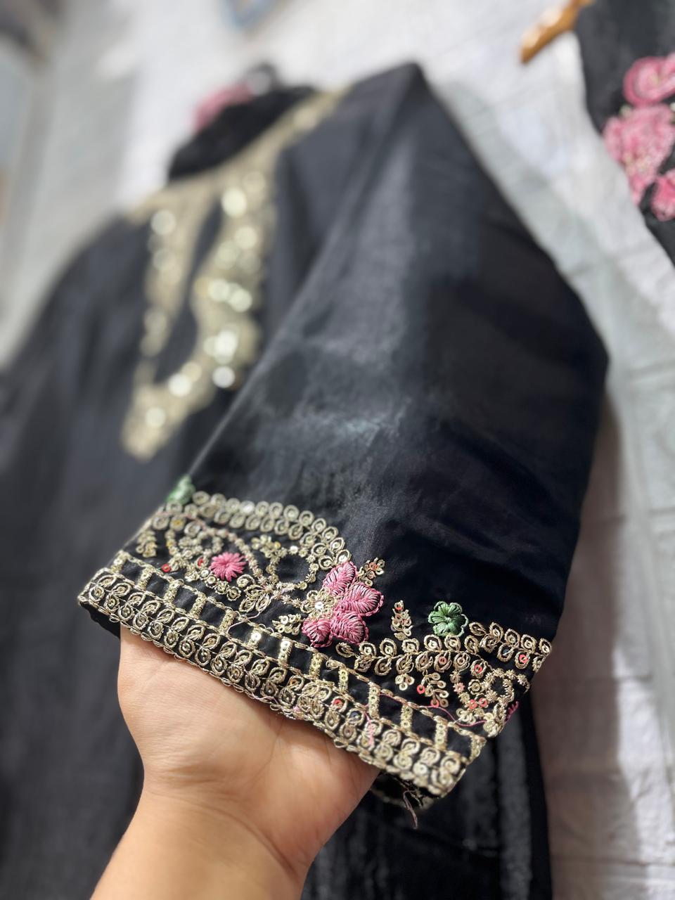 Code- 1145 Pakistani Hania Amir pattern trending farshi shalwar suit