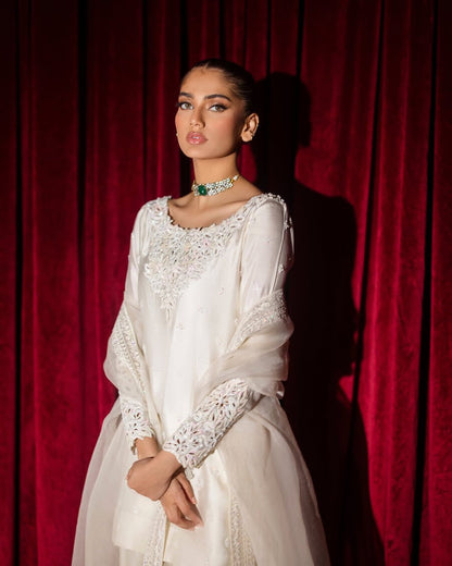 Code- 1144 Pakistani short farshi shalwar suit with cutwork details