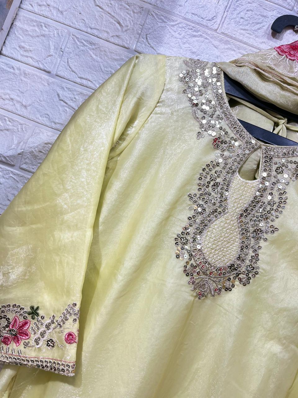Code- 1145 Pakistani Hania Amir pattern trending farshi shalwar suit